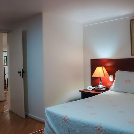 Hotel Dan Inn Curitiba Centro By Nacional Inn Екстер'єр фото
