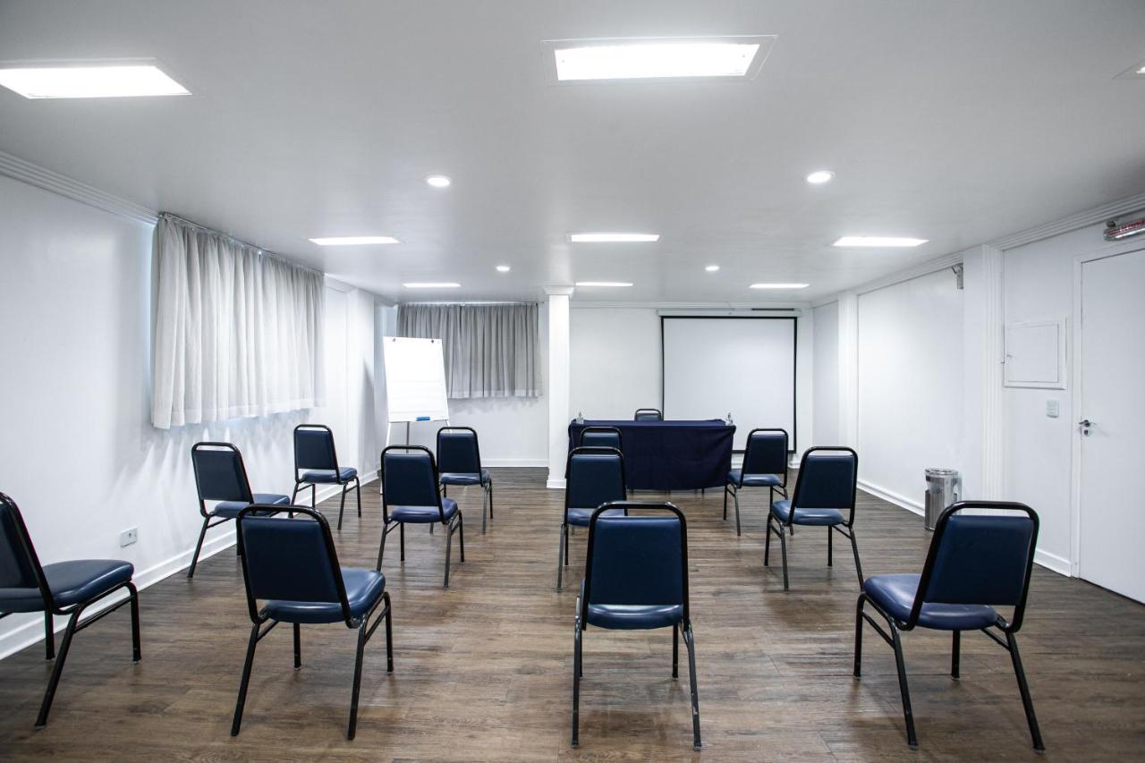 Hotel Dan Inn Curitiba Centro By Nacional Inn Екстер'єр фото