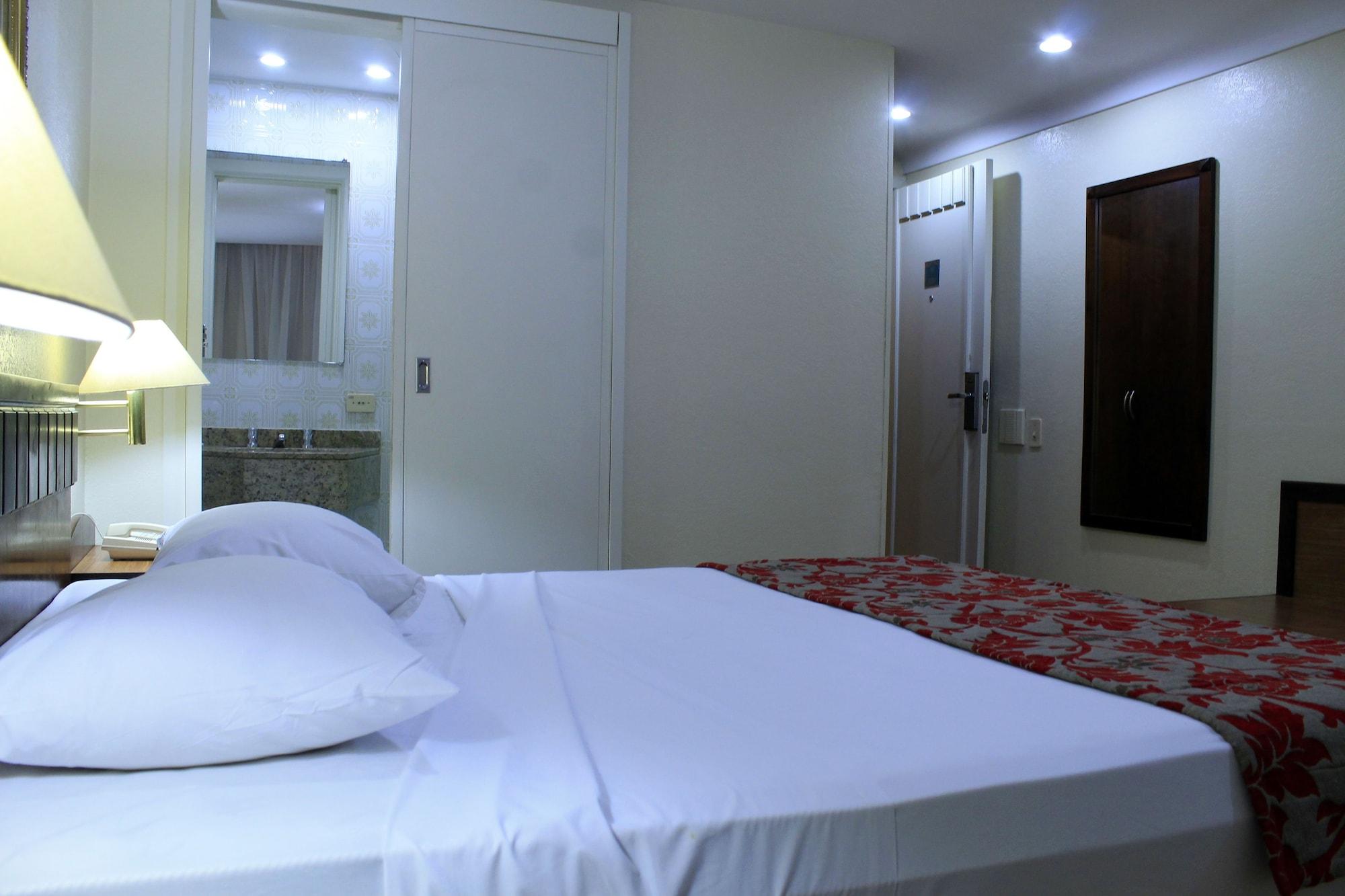 Hotel Dan Inn Curitiba Centro By Nacional Inn Екстер'єр фото