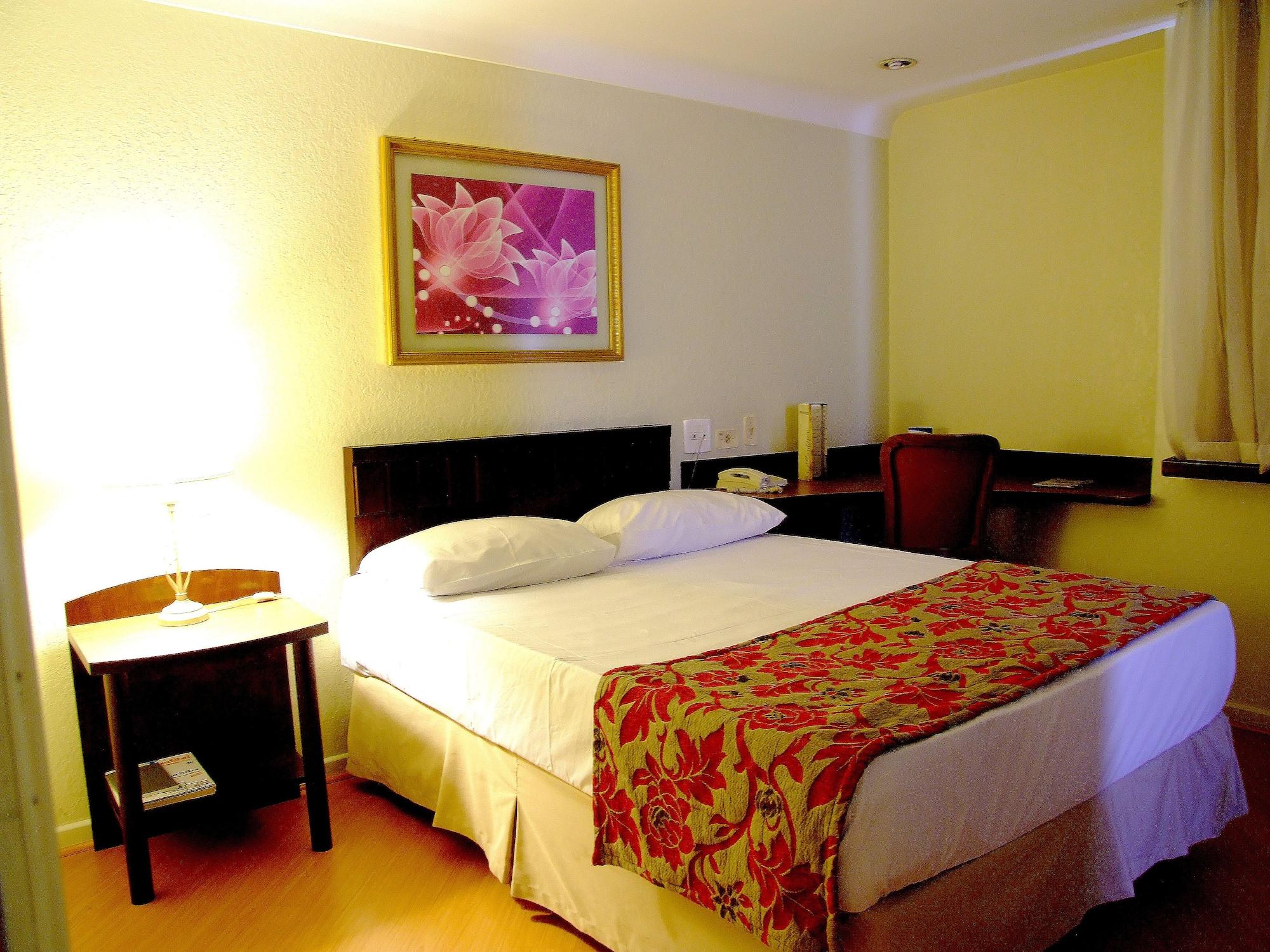 Hotel Dan Inn Curitiba Centro By Nacional Inn Екстер'єр фото