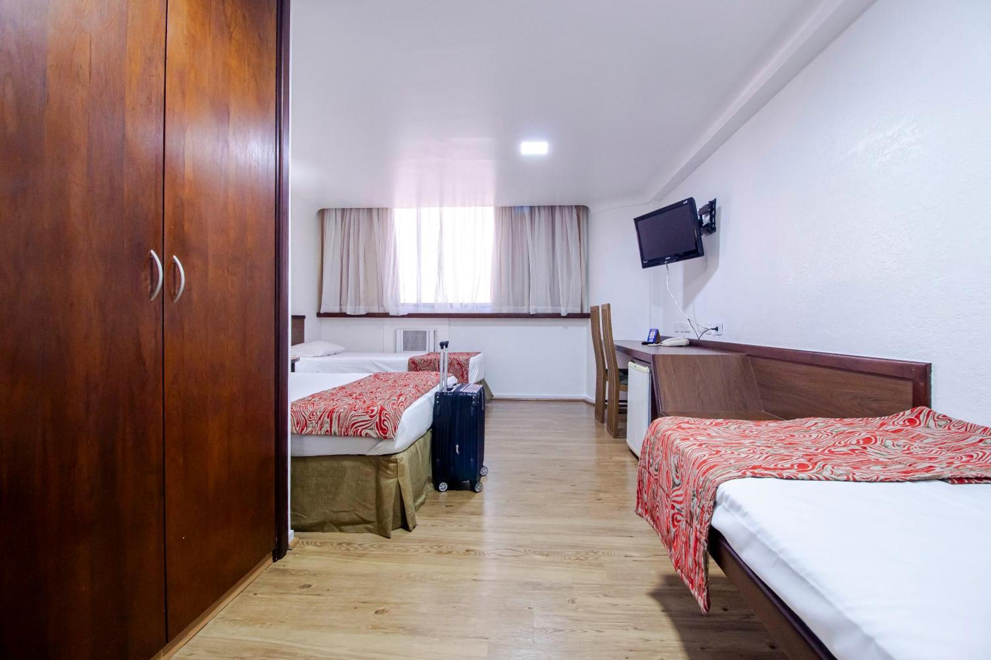 Hotel Dan Inn Curitiba Centro By Nacional Inn Екстер'єр фото