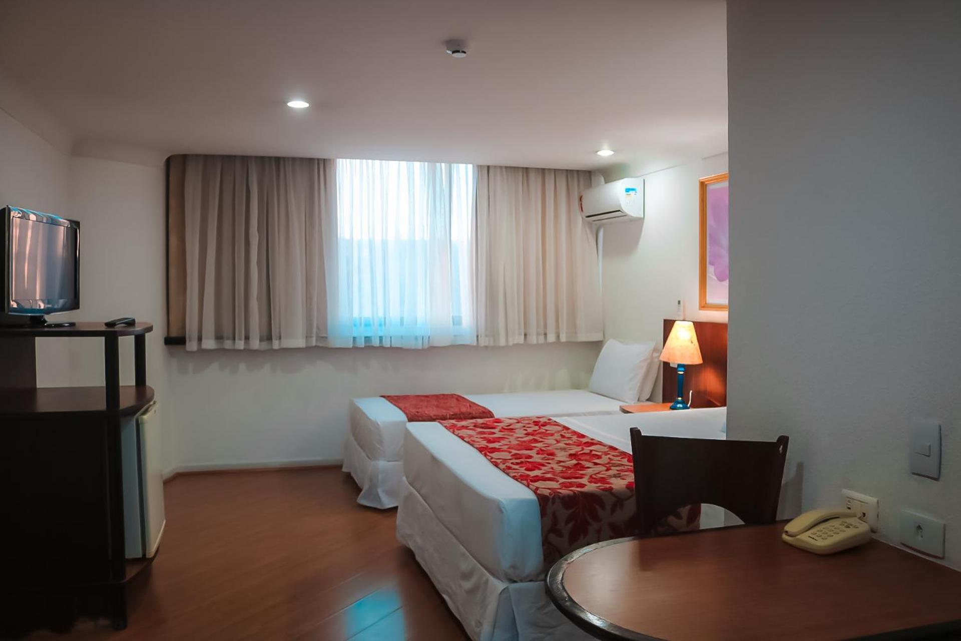 Hotel Dan Inn Curitiba Centro By Nacional Inn Екстер'єр фото