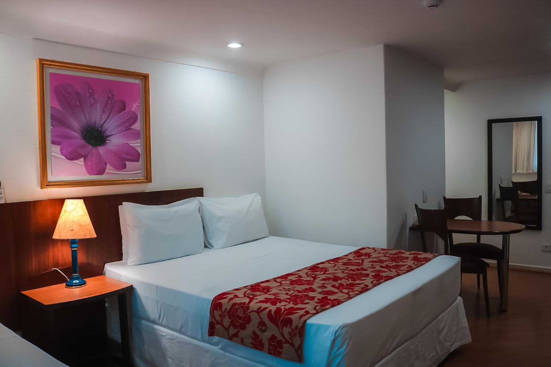 Hotel Dan Inn Curitiba Centro By Nacional Inn Екстер'єр фото
